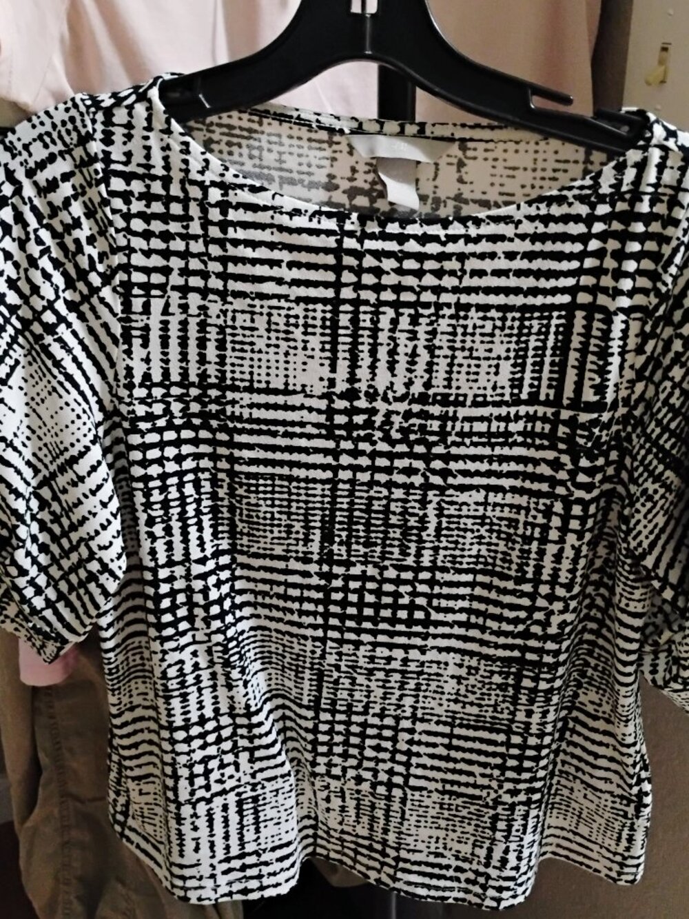 H&M Houndstooth Blouse